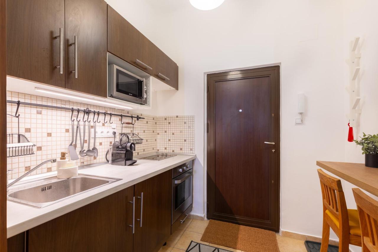 P34 Pannonia Apartmán *