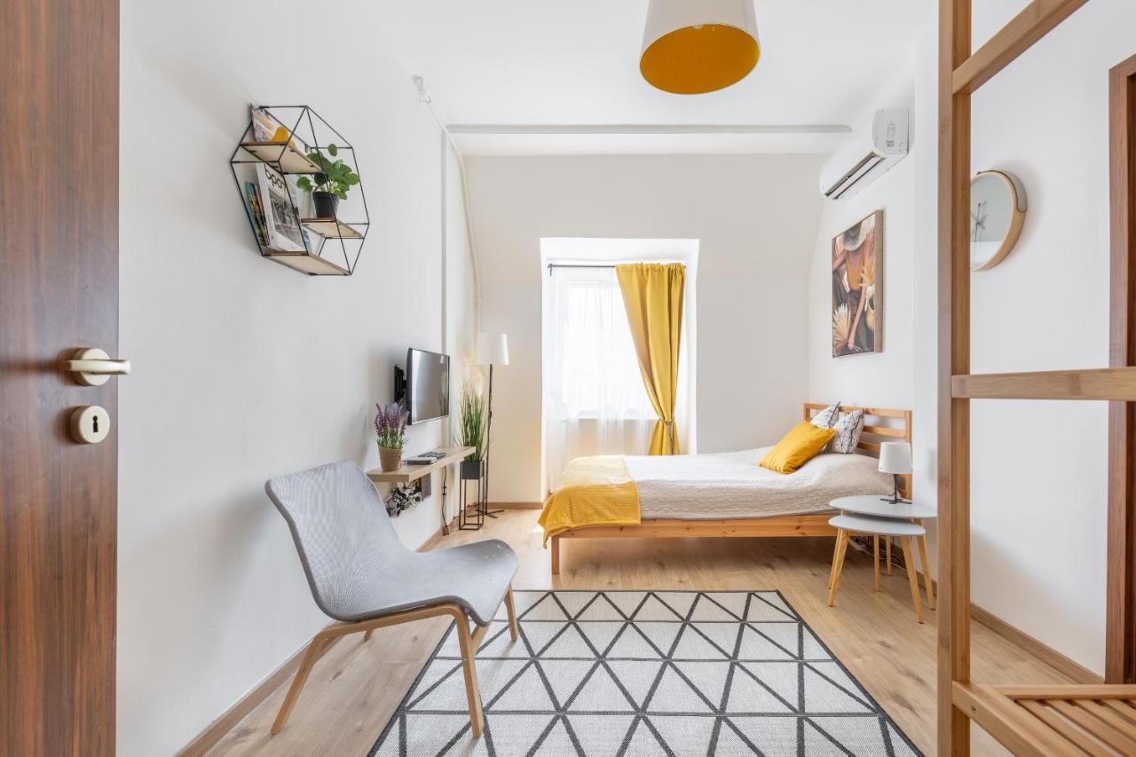 P34 Pannonia Apartmán *